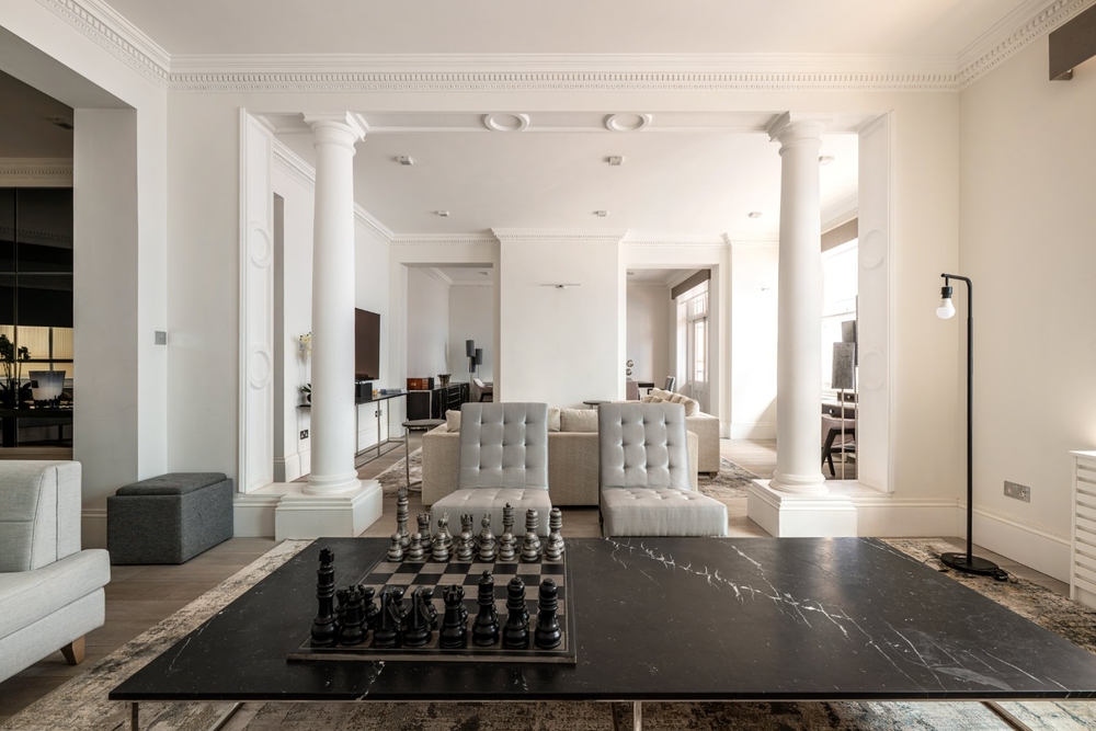 Rutland Court, Knightsbridge, SW7
